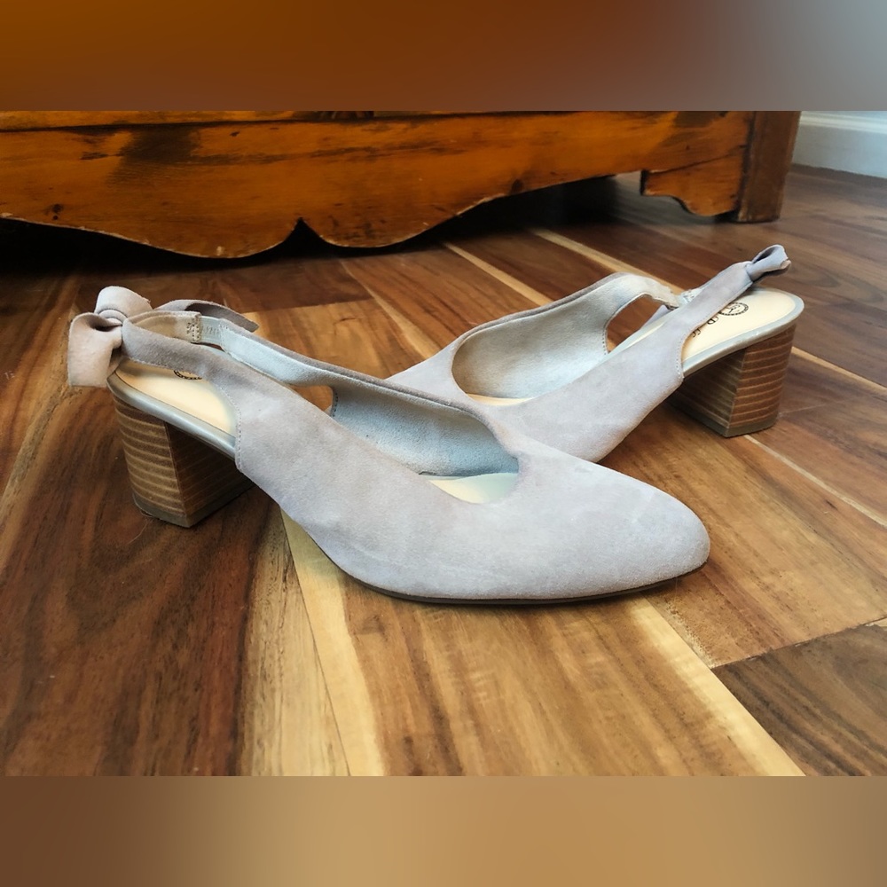 BELLA VITA LEATHER KNOT BACK SLINGBACK HEELS